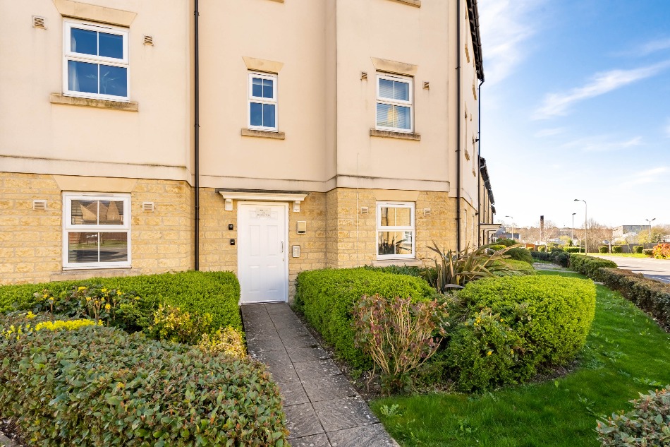 23 Woodford Way, Witney