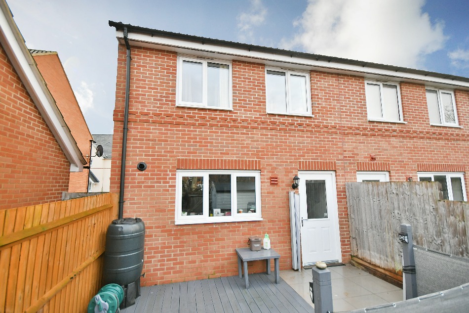 Diamond Jubilee Close, Gloucester