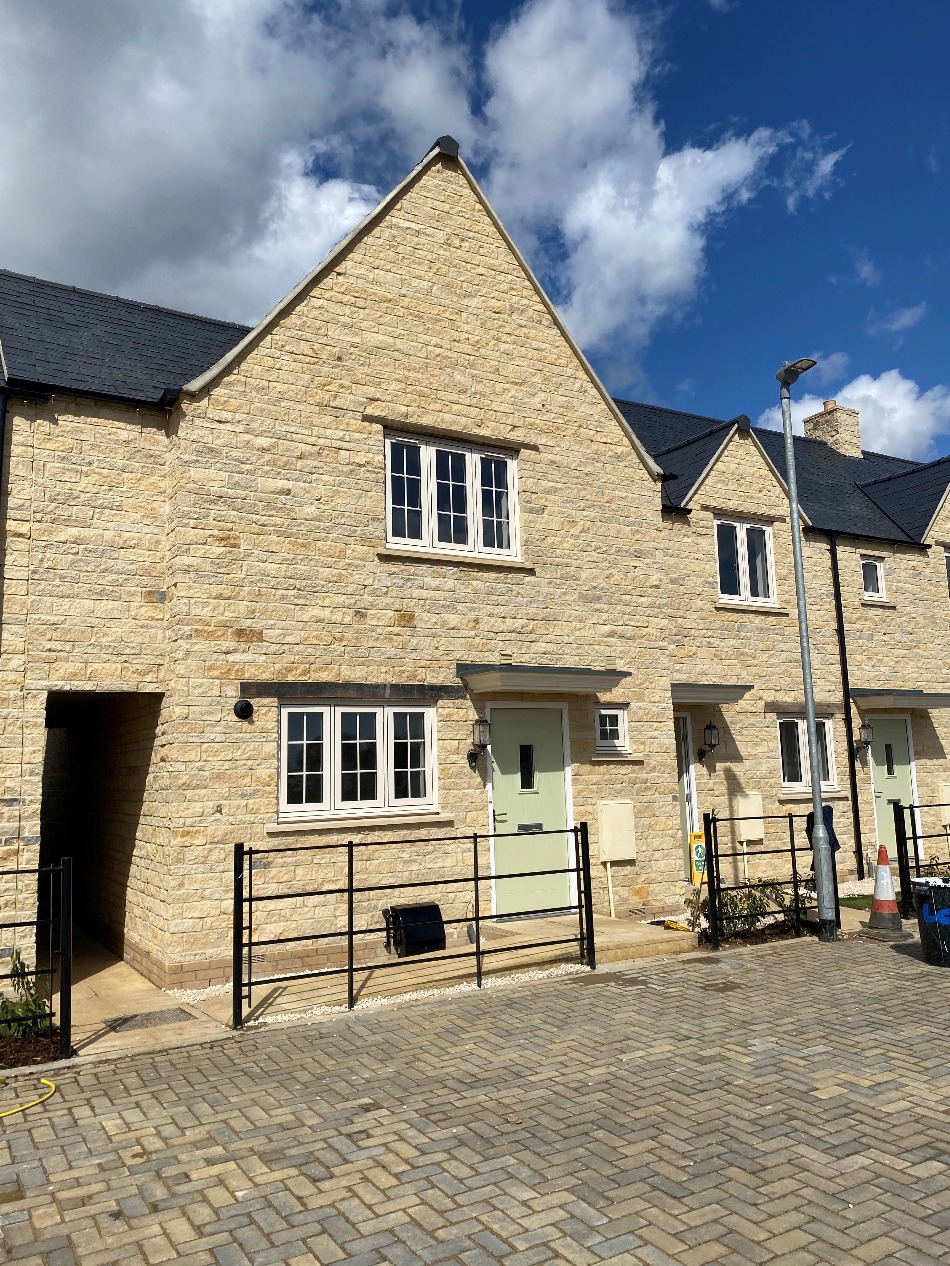 Cotswold Gate, Burford