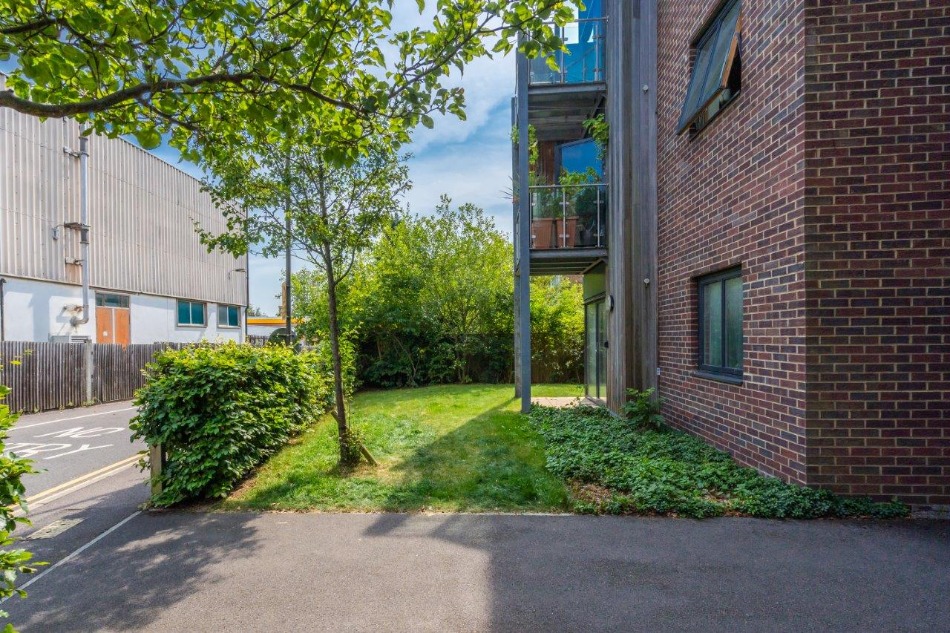 Blackburn Close, Oxford